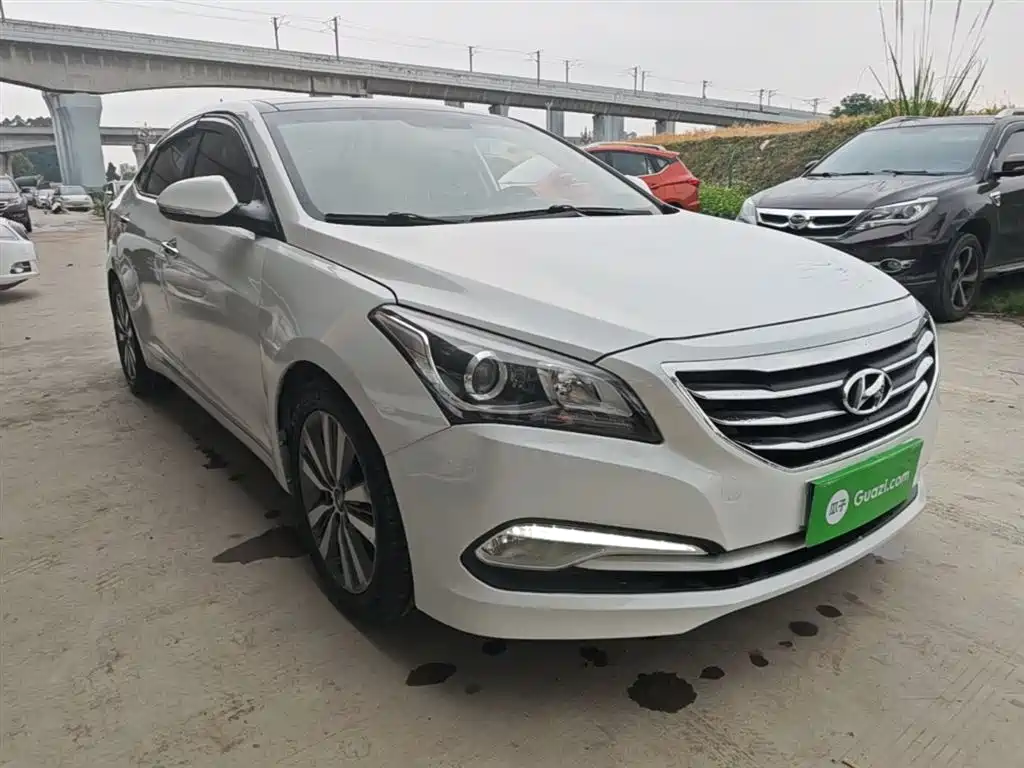 Hyundai Mistra 2014 1.8L Auto Premium DLX фото 4