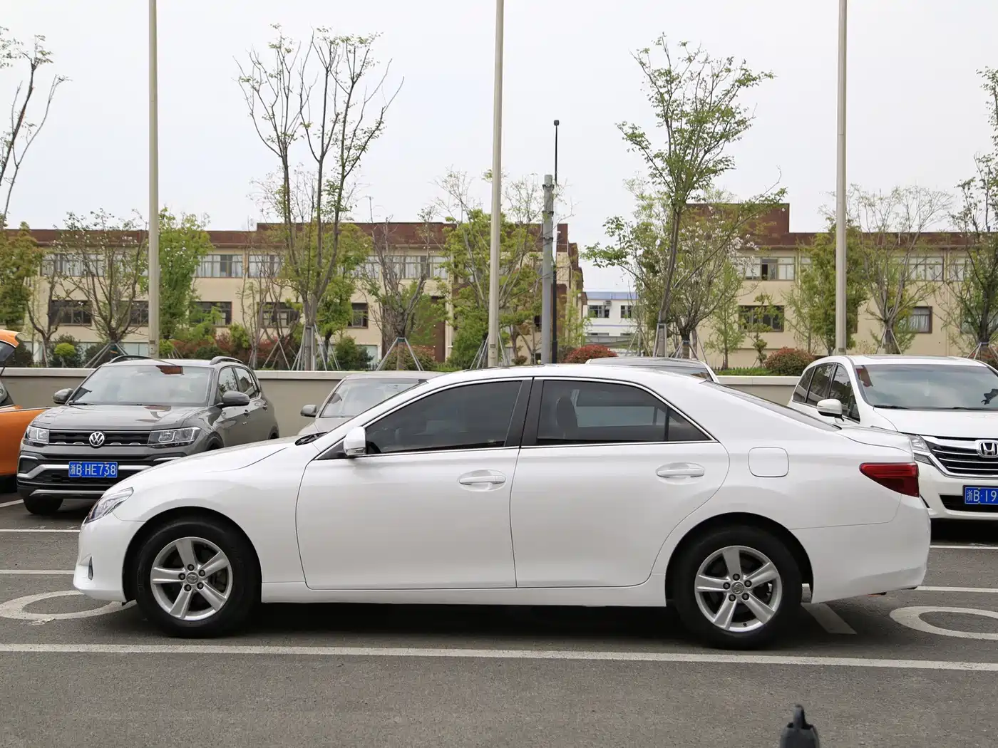 Toyota Reiz 2016 2013 2.5V Elite Edition