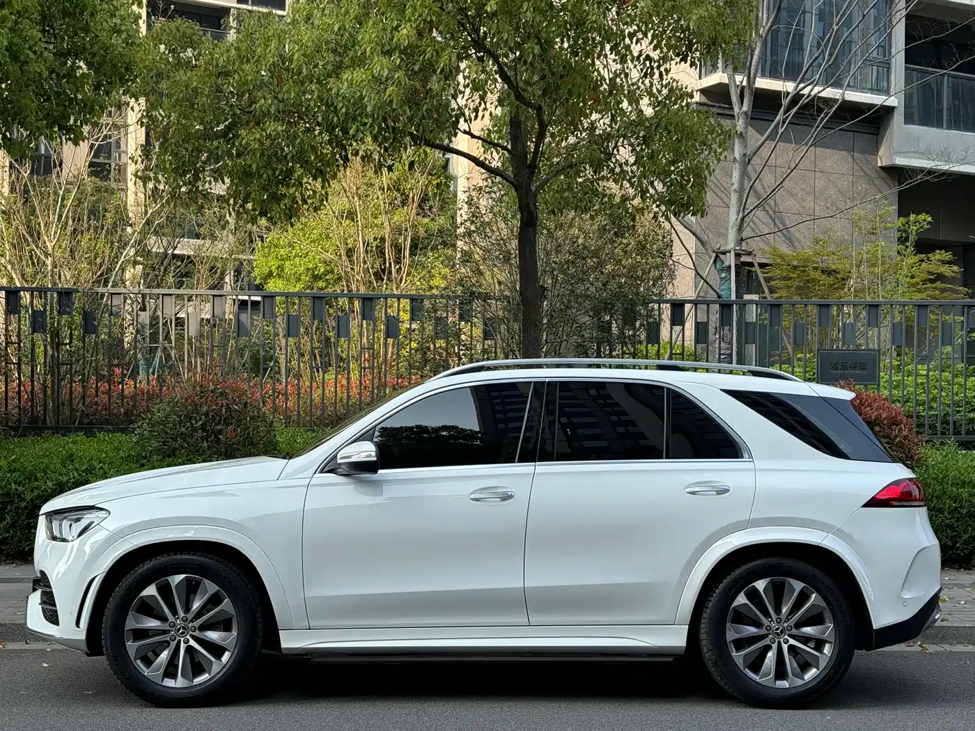 Mercedes-Benz GLE 2022 GLE 350 4MATIC Fashion фото 3
