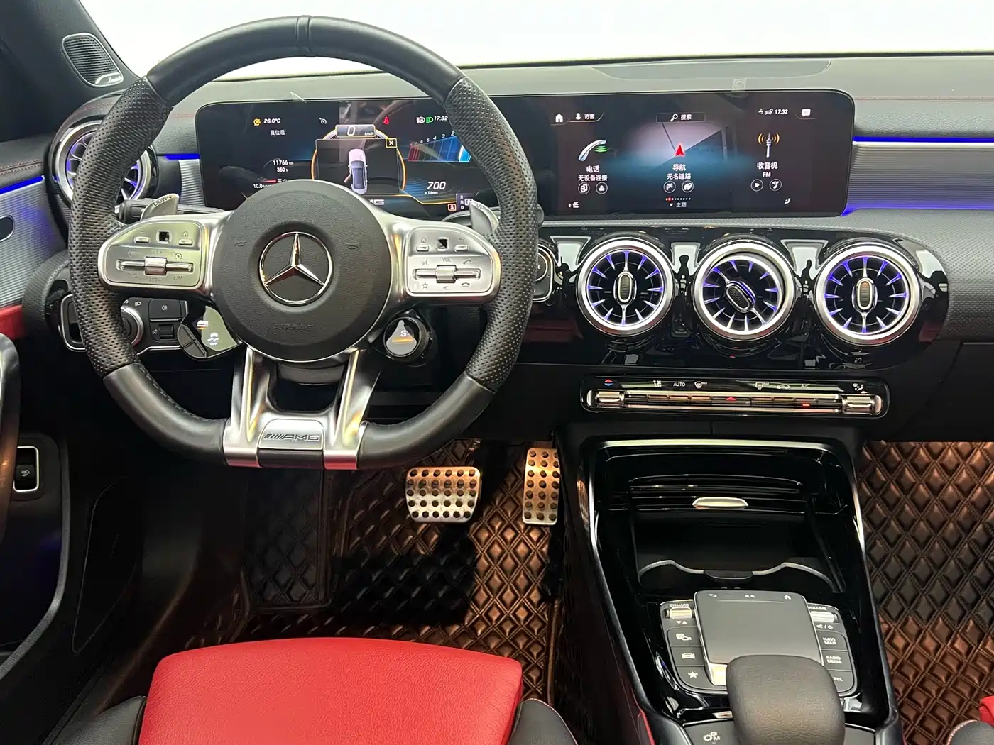 Mercedes-Benz A-Class AMG 2022 AMG A 35 L 4MATIC фото 8