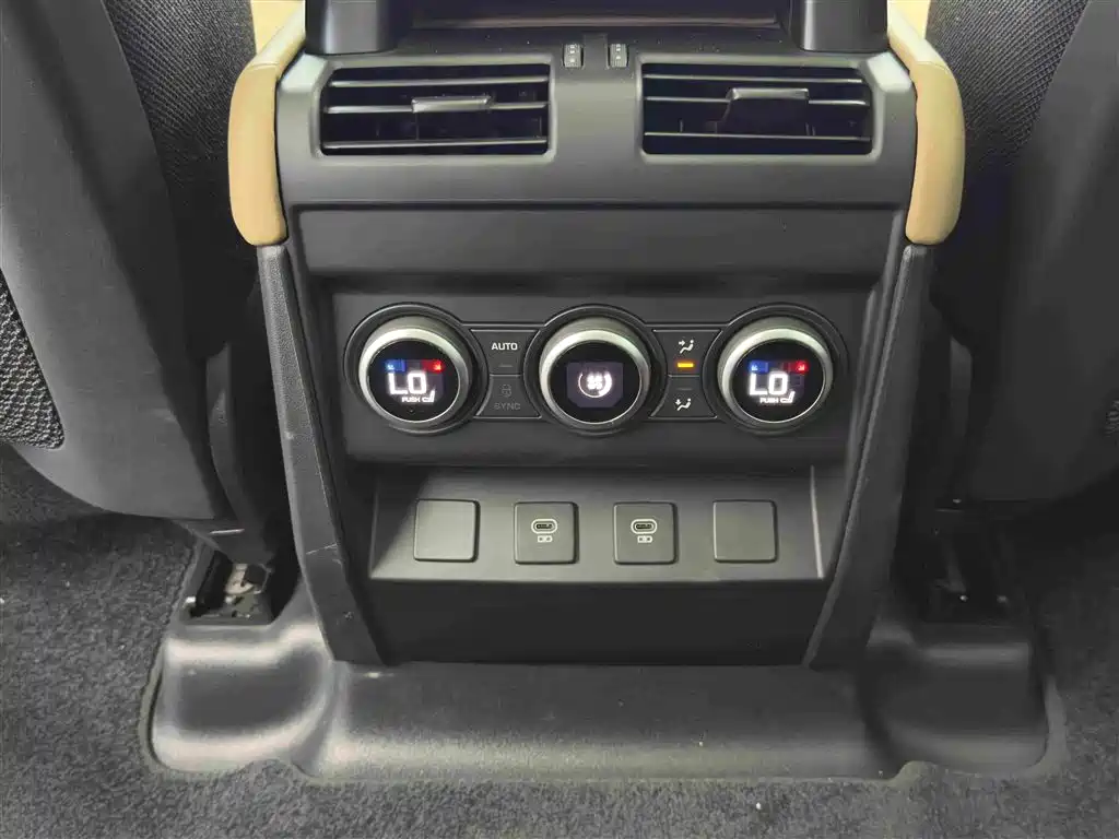 Land Rover Defender 2026 2025 110 3.0T P400 Dark Special Edition