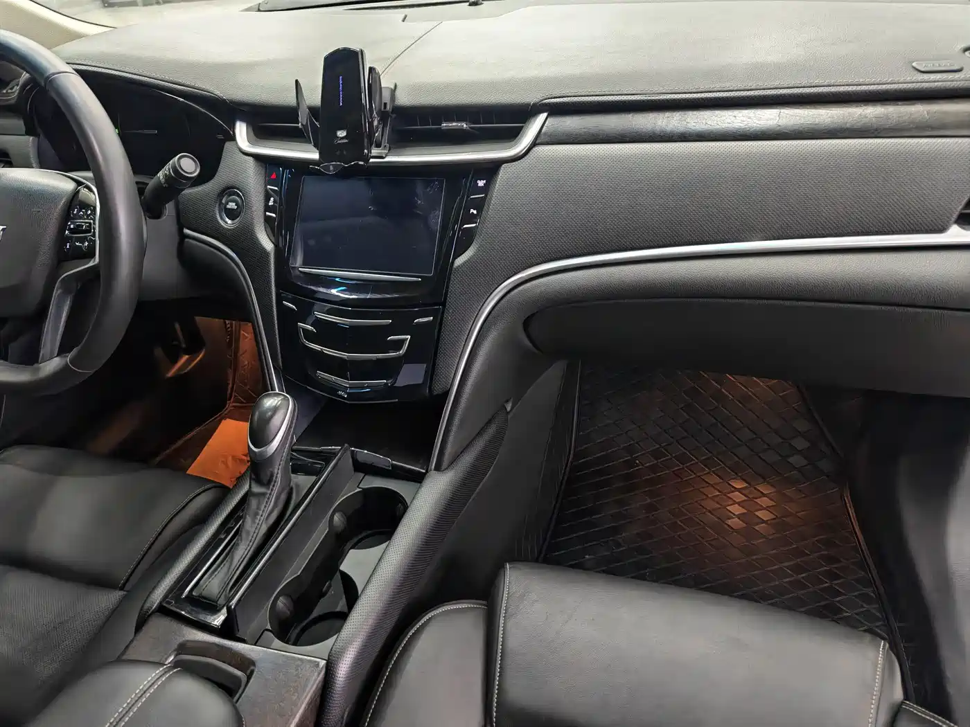 Cadillac XTS 2018 28T Elite фото 10