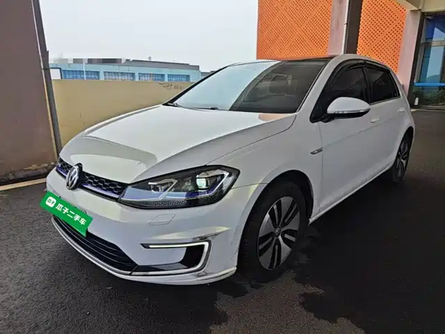  Volkswagen Volkswagen Golf Electric 2020 Chi