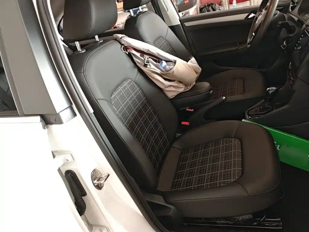 Volkswagen Jetta 2017 1.5L Automatic Comfort фото 20