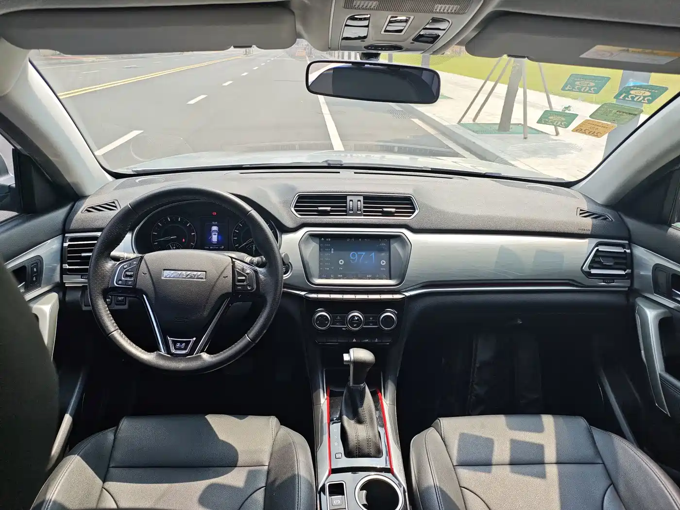 Фото 6 - Haval H2