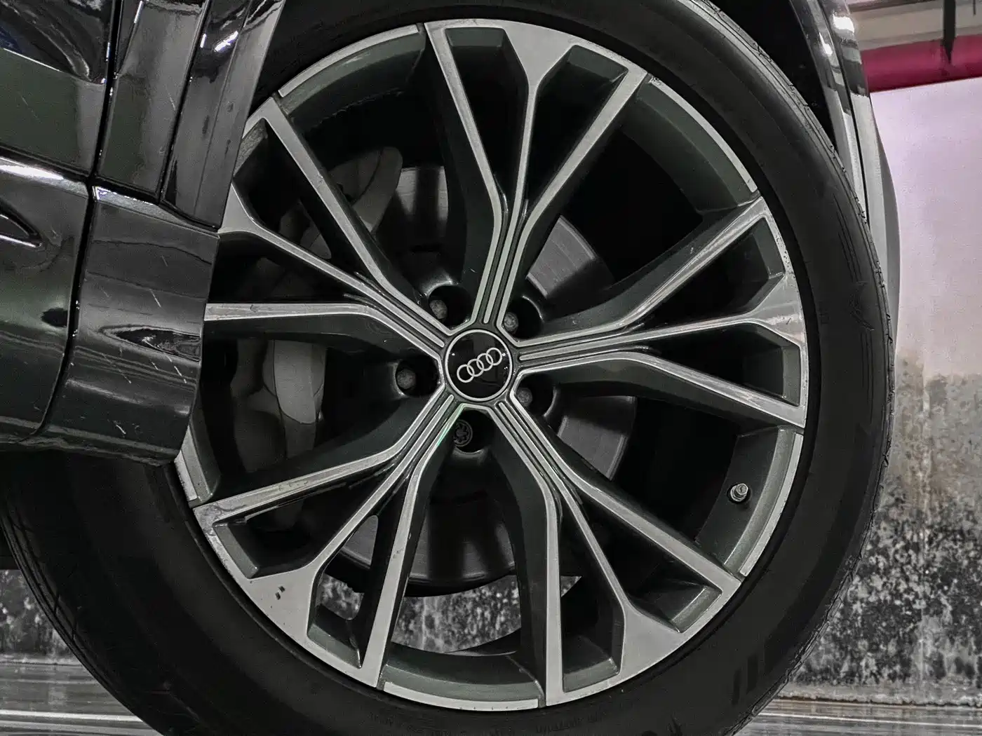 Audi Q8 2021 Model 55 TFSI Luxury Dynamic фото 10