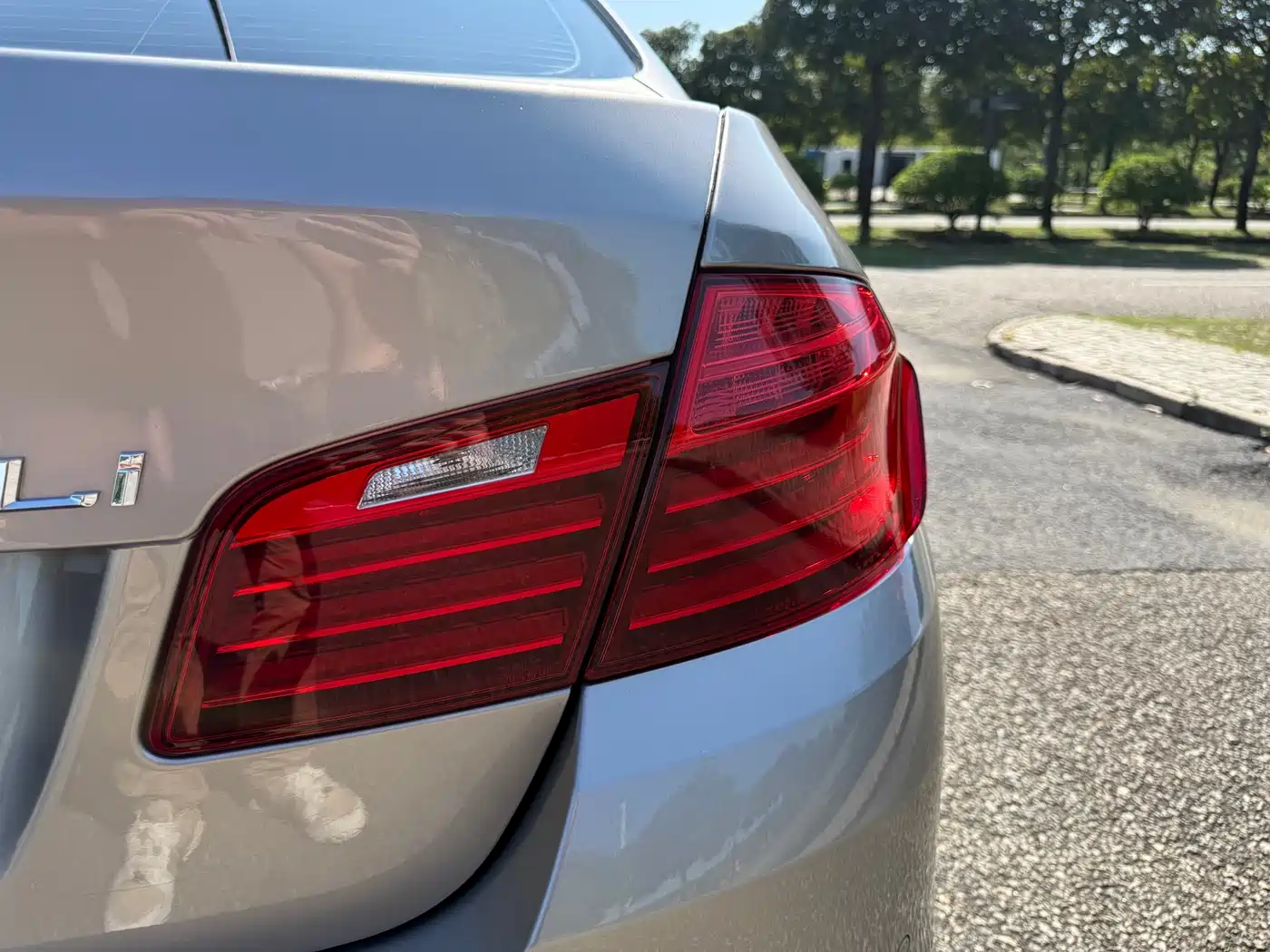 BMW 5 Series 2017 525Li Leading Edition фото 15