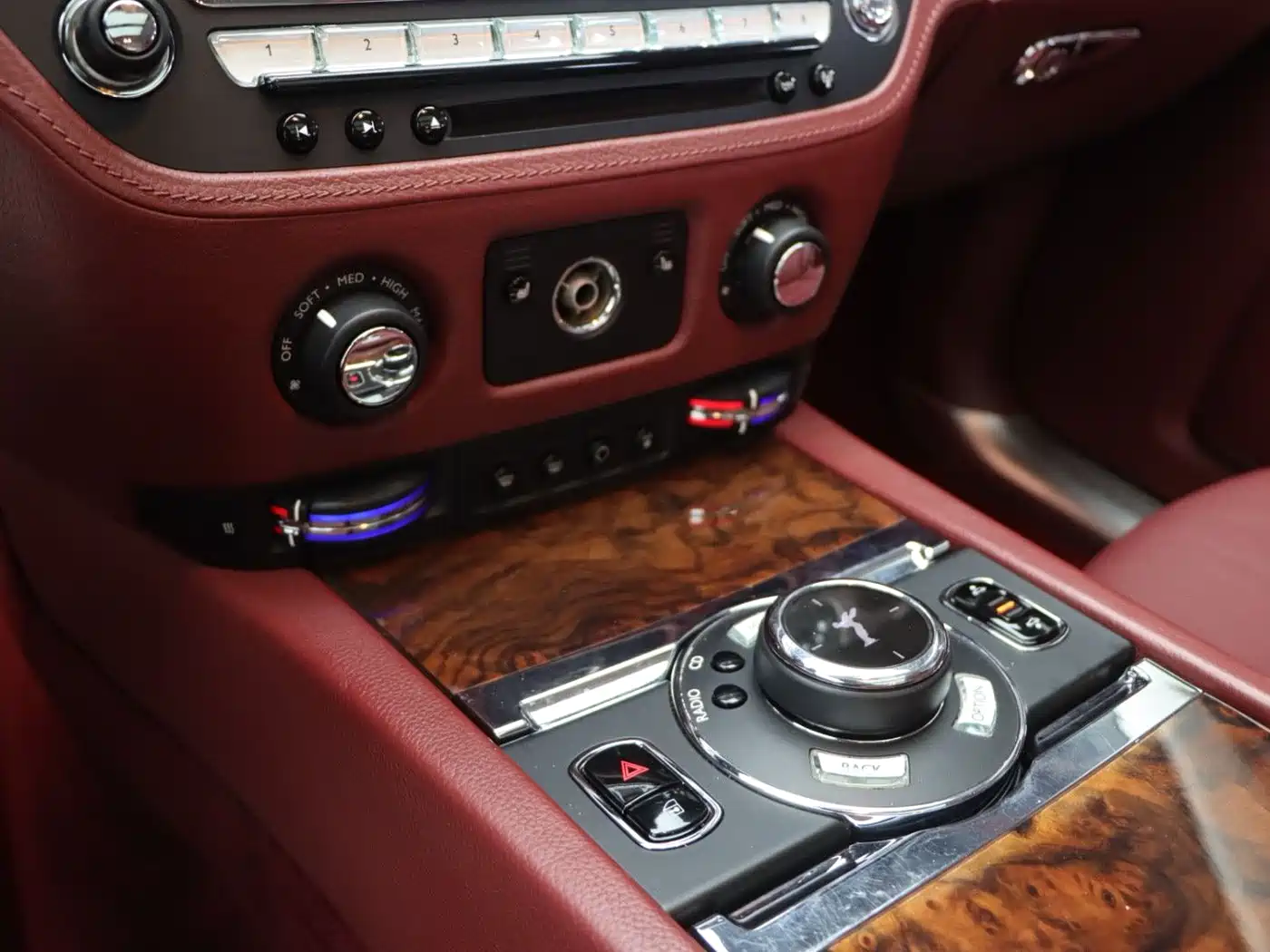 Photo 18 - Rolls-Royce Ghost