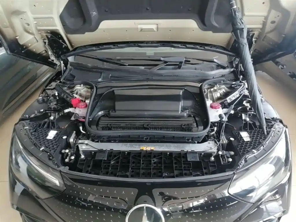 Mercedes-Benz EQE 2022 350 Luxury Edition фото 20