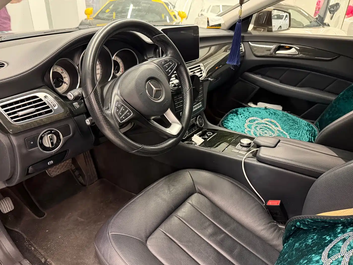 Mercedes-Benz CLS 2015 CLS 260 фото 2