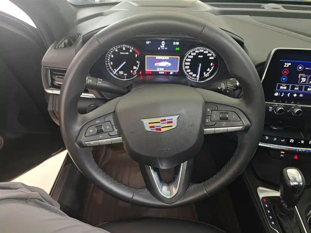 Cadillac CT4 2022 28T Fashion Style фото 11