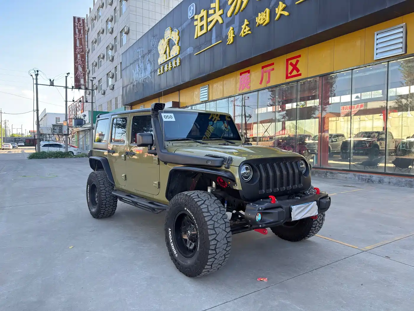 Фото 2 - Jeep Wrangler