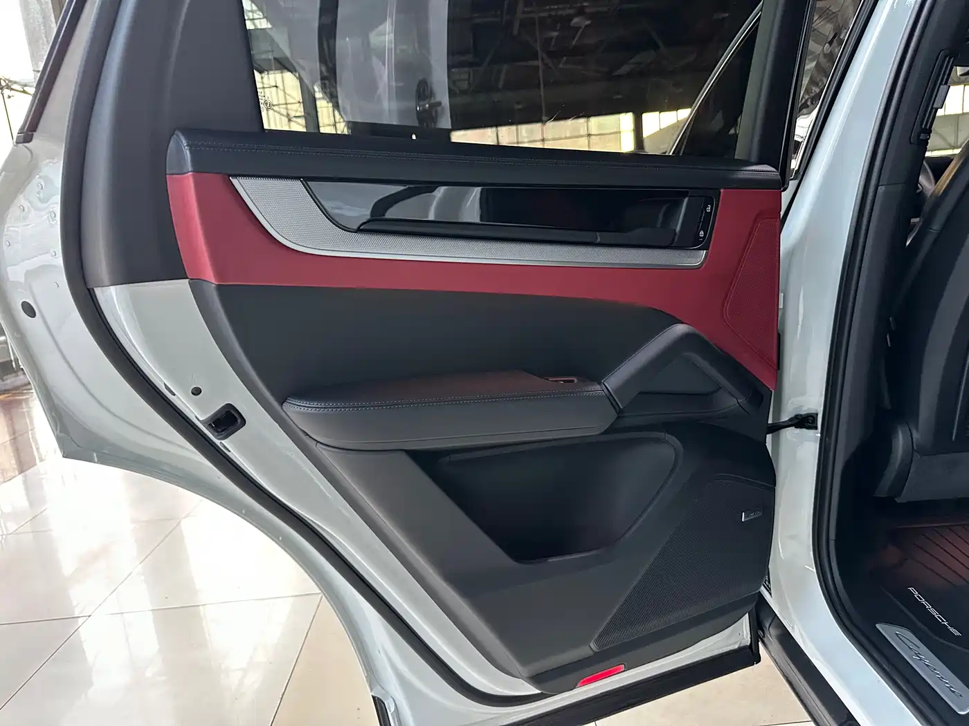 Porsche Cayenne 2025 Cayenne 3.0T фото 7