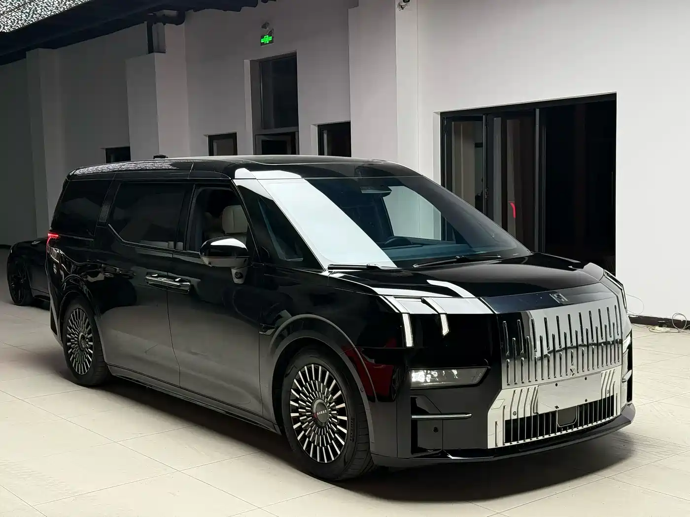 ZEEKR EXTREME KRYPTON 009