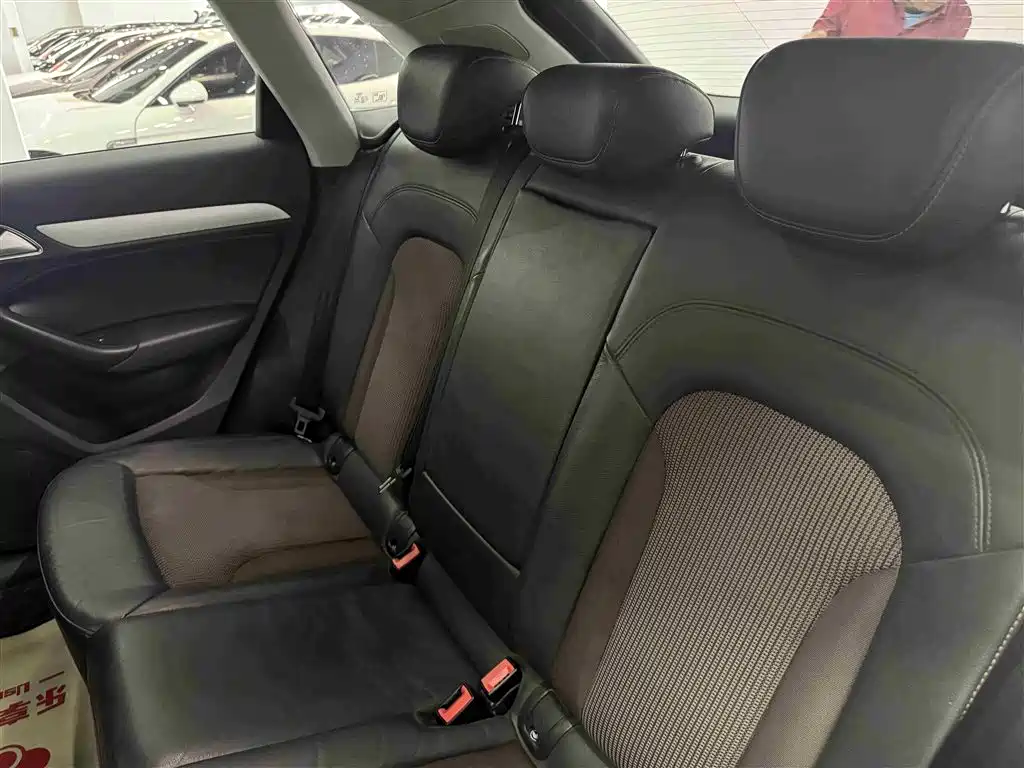 Audi Q3 2017 30 TFSI Fashion фото 18