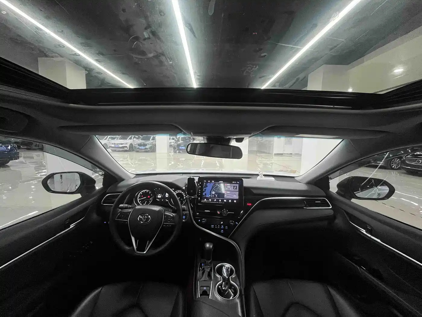 Toyota Camry 2023 2.0G Luxury Edition фото 5