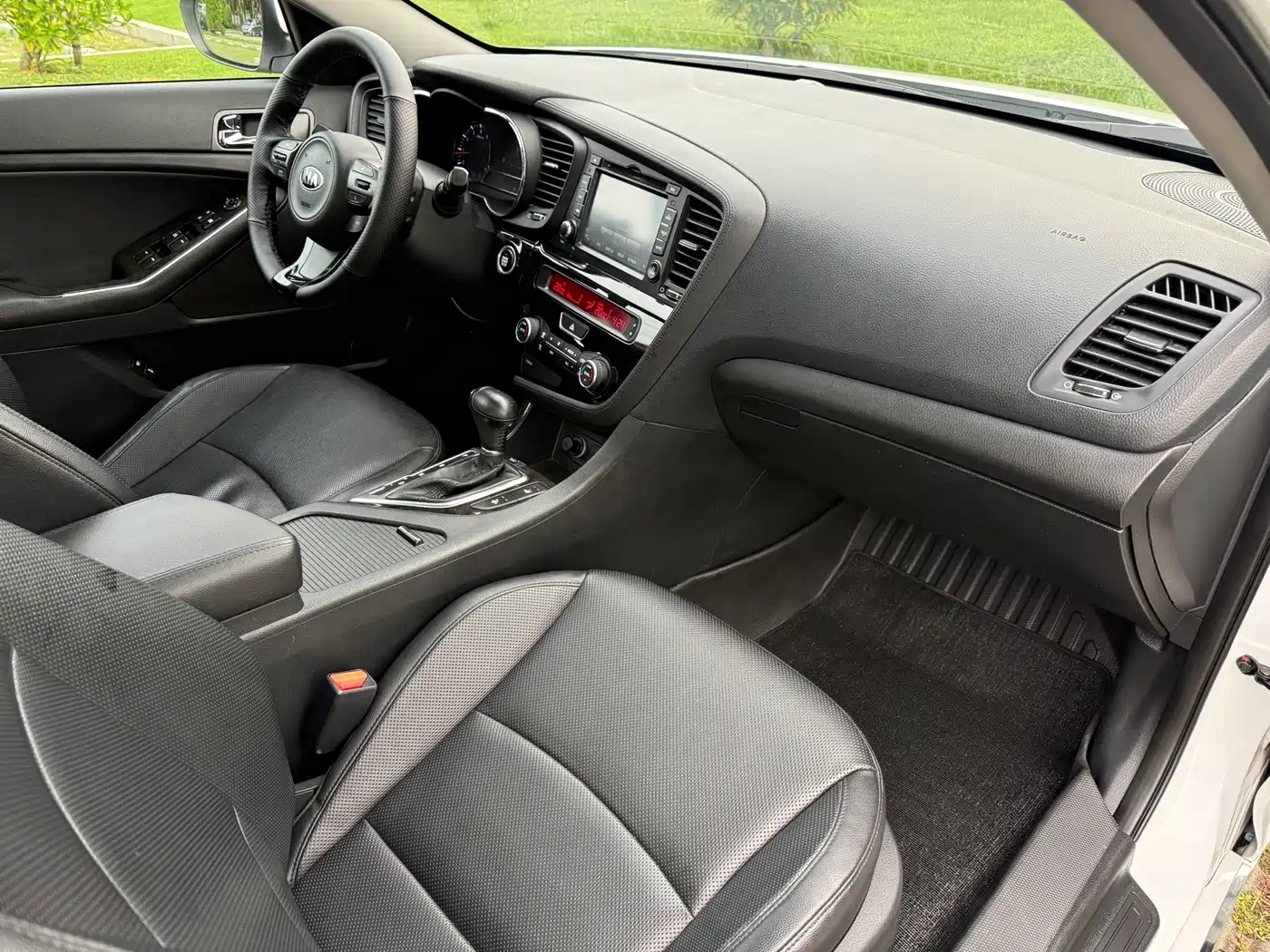 Kia K5 2014 2.0L Automatic LUXURY фото 17