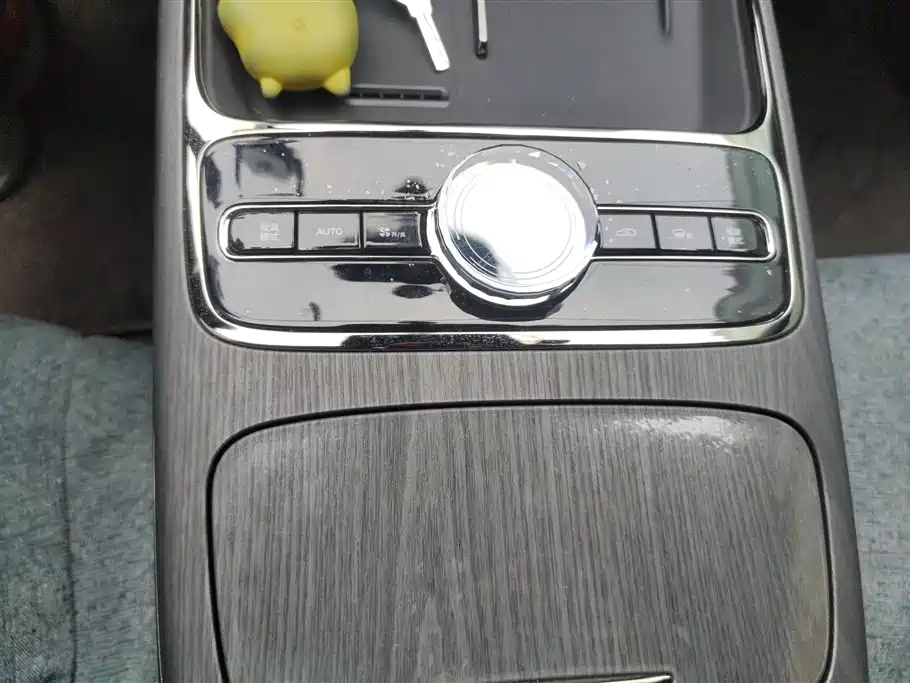 GEELY GALAXY GALAXY SPARKLE 8