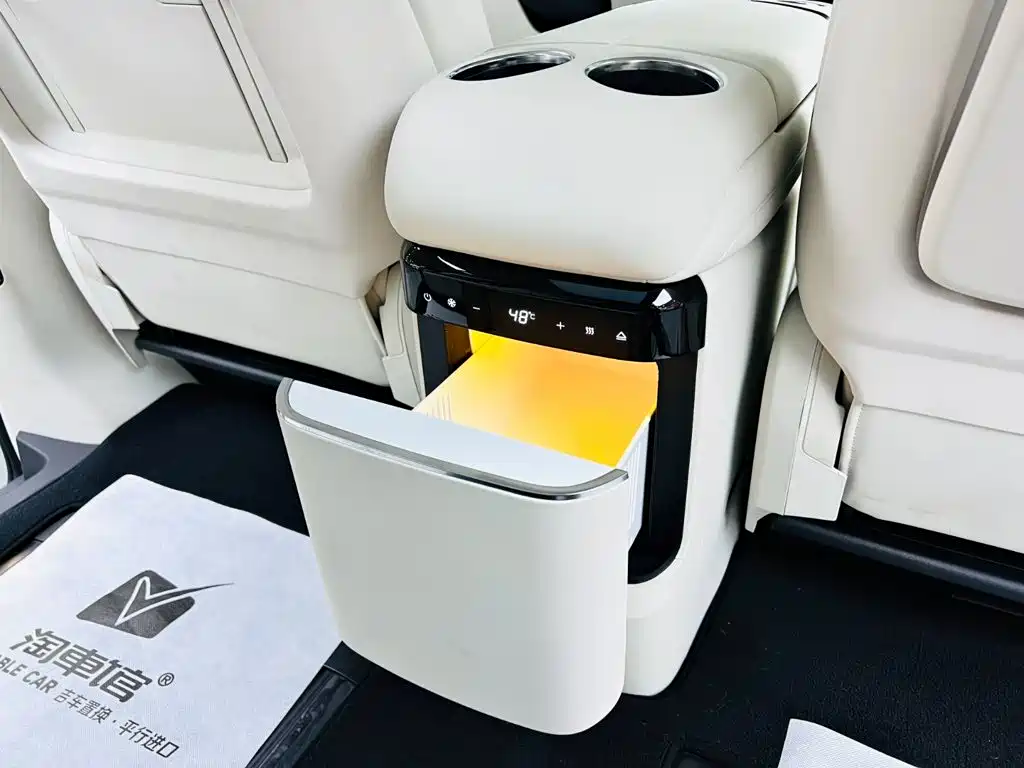 Geely Galaxy Galaxy V900 2026 2026 Model Year Base Version 6-Seater