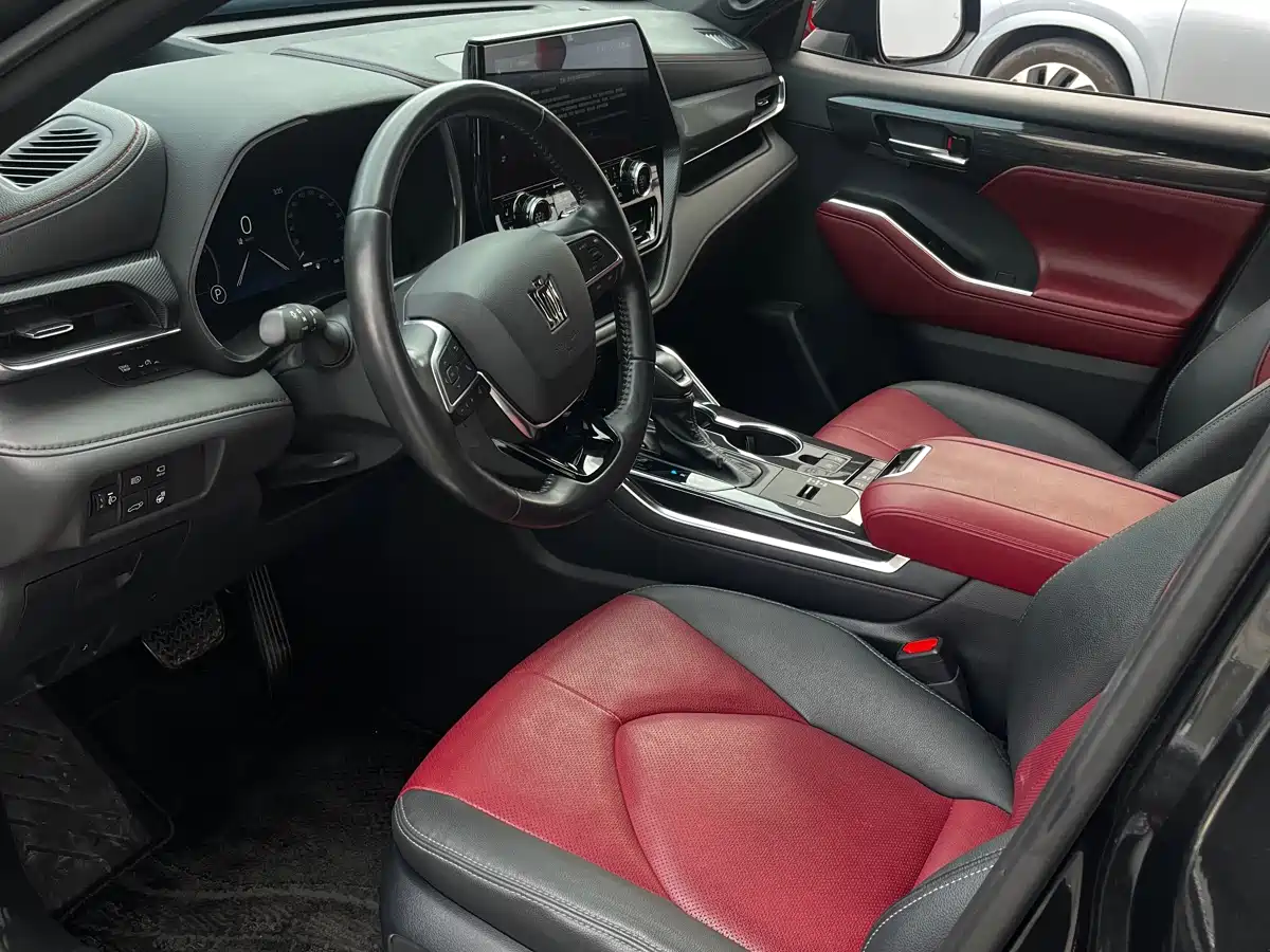 Toyota Crown Kluger 2021 2.5L HEV AWD Flagship Edition фото 15