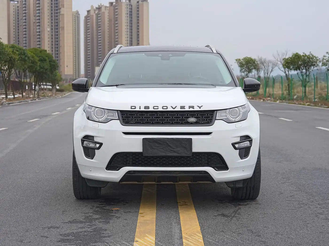 Фото 2 - Land Rover Discovery Sport
