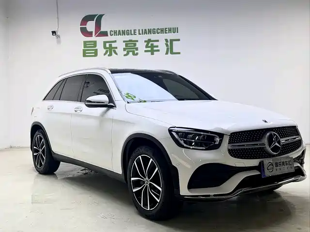 MERCEDES-BENZ GLC
