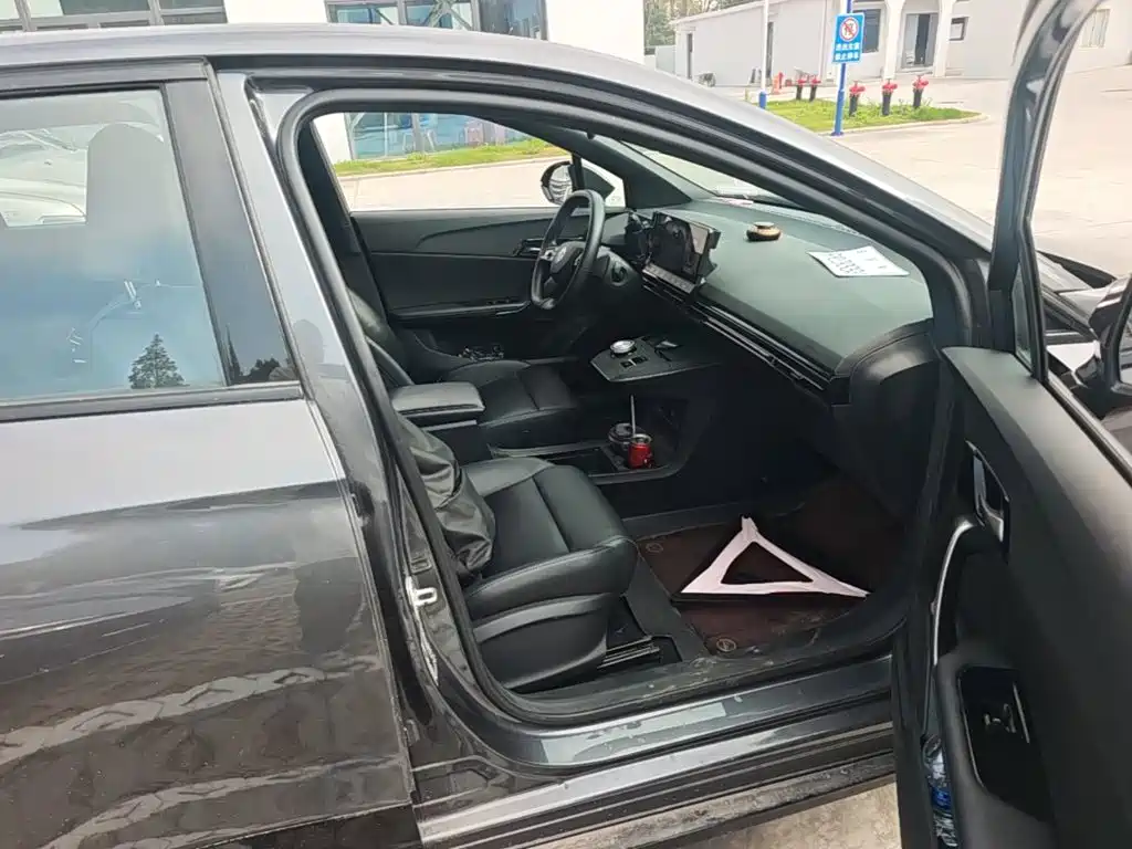 MG MG4 EV 2023 2022 520km Flagship