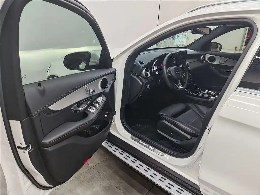 Mercedes-Benz GLC 2019 GLC 200 4MATIC фото 6