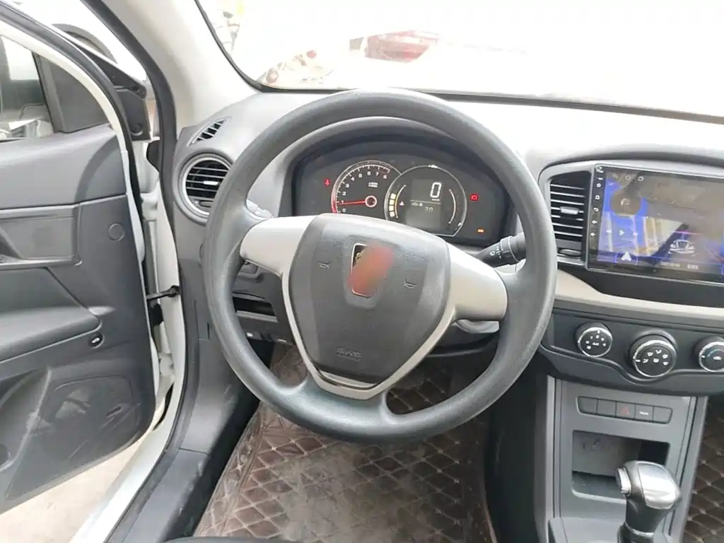 Roewe 350 2017 2015 Model 1.5L Automatic Luxury Sunroof Edition