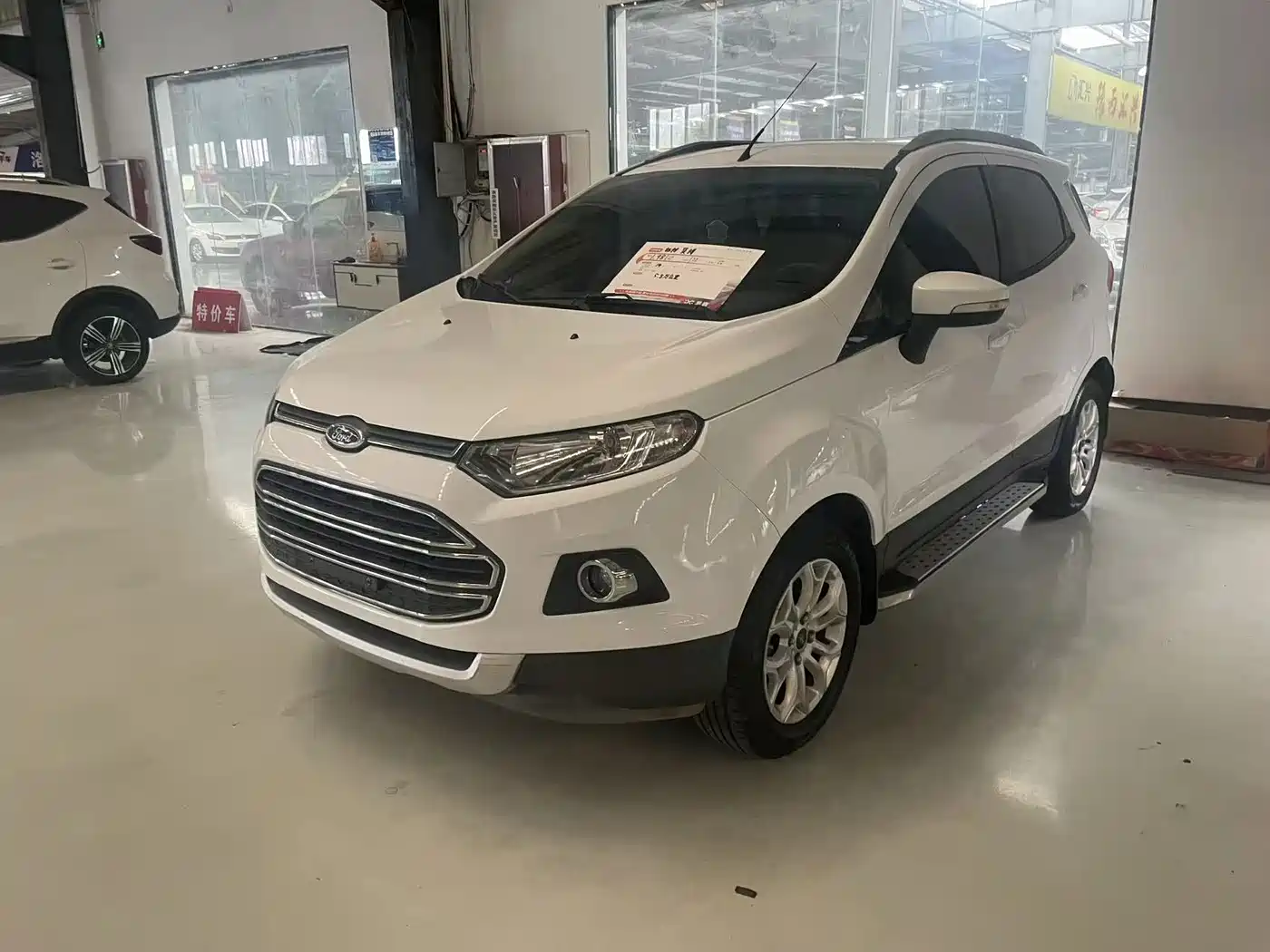 Ford EcoSport 2014 2013 1.5L Automatic Premium Edition