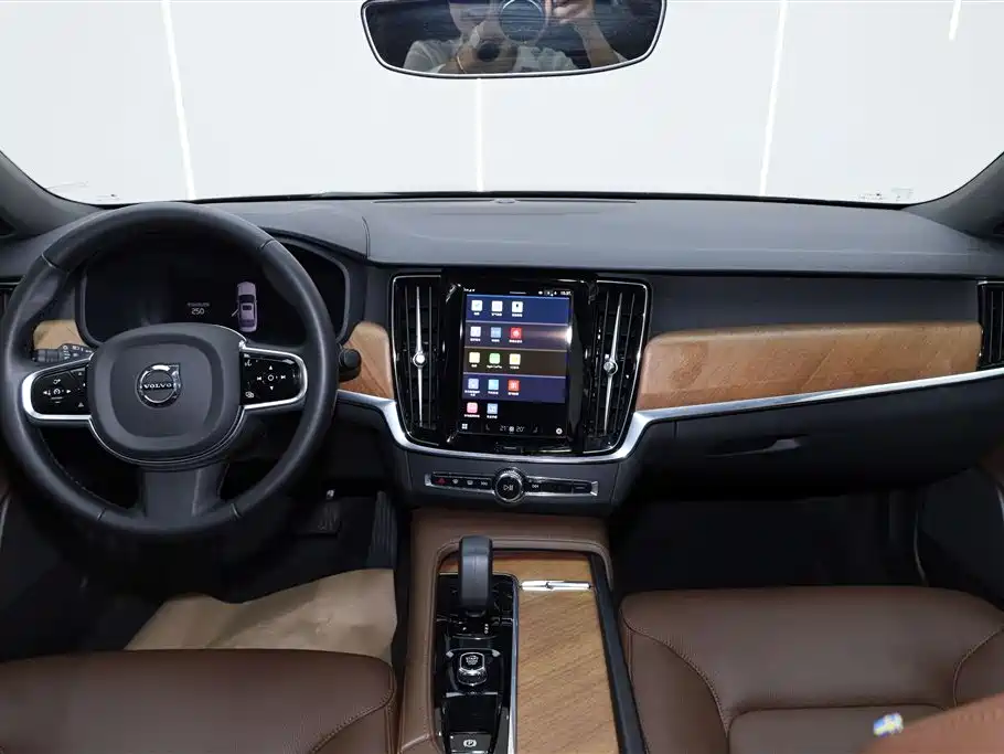 Volvo S90 2025 2025 B5 Zhiyi Luxury Edition