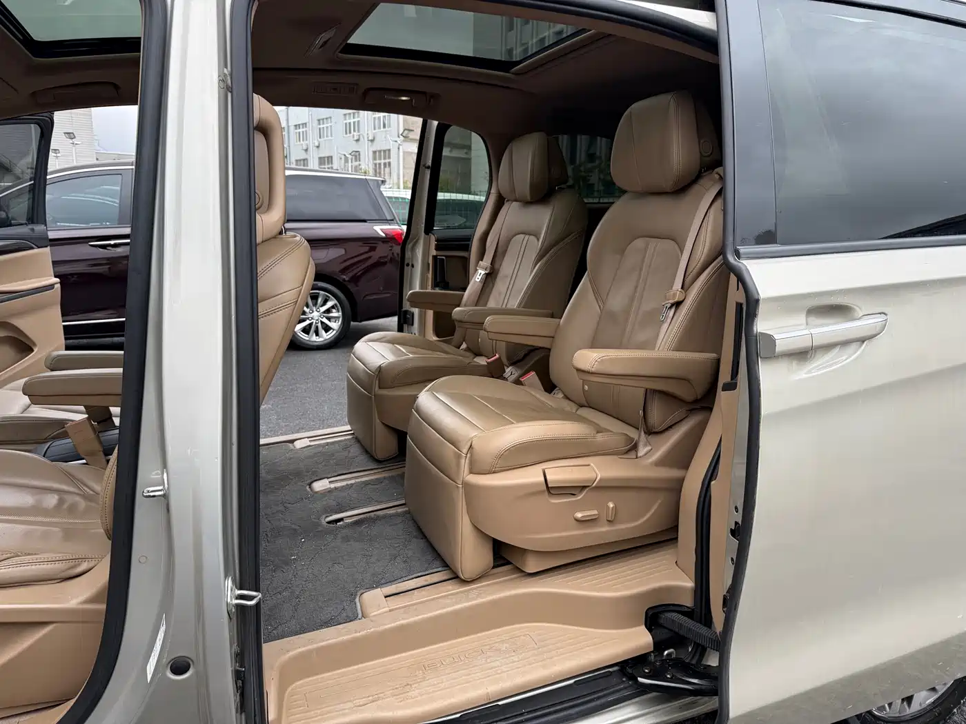 Buick GL8 2018 ES 28T Luxury Type China VI фото 15