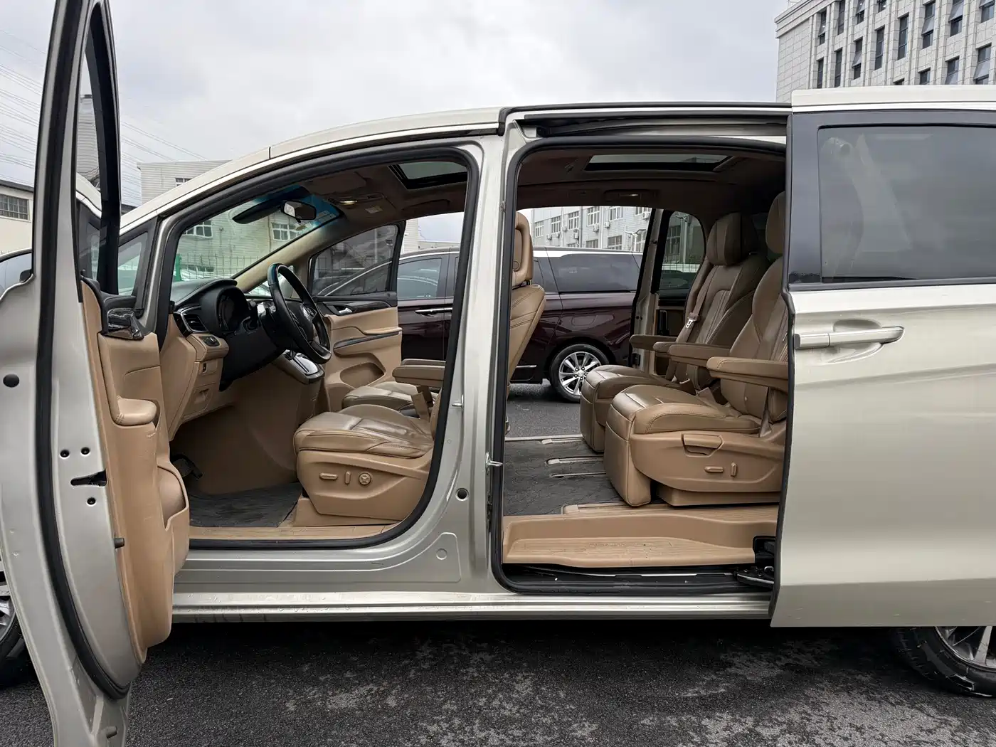 Buick GL8 2018 ES 28T Luxury Type China VI фото 17