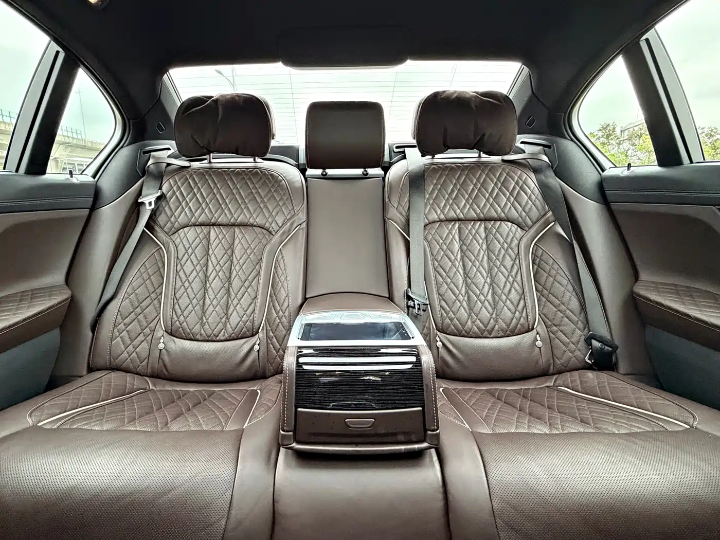 BMW 7 Series 2019 740Li Exclusive M Sport Package фото 13