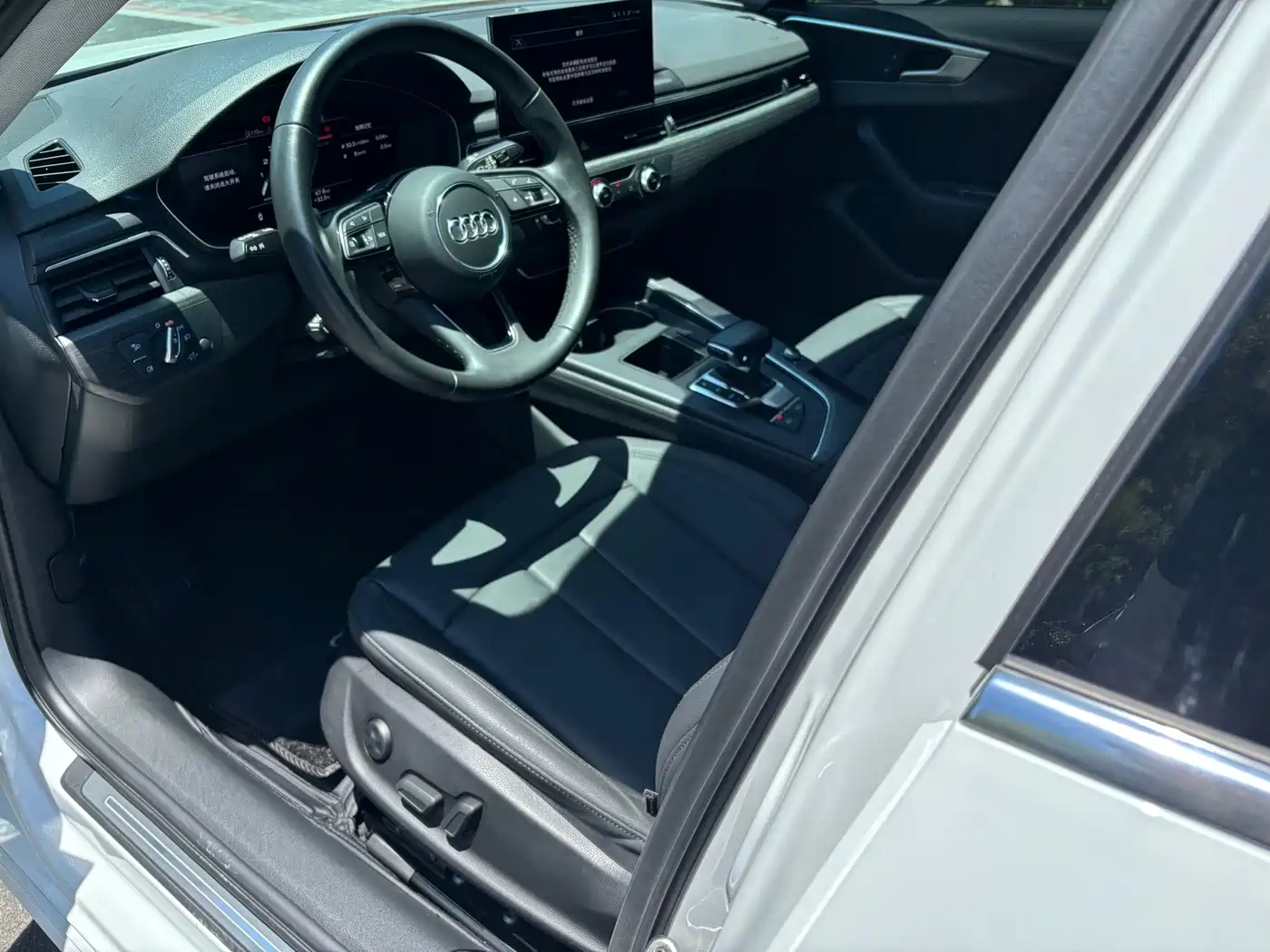 Фото 10 - Audi A4L