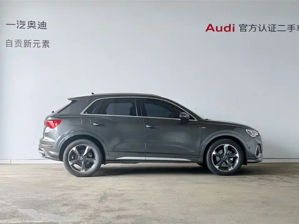 Audi Q3 2023 35 TFSI Fashion Dynamic Model (1.5T) фото 2