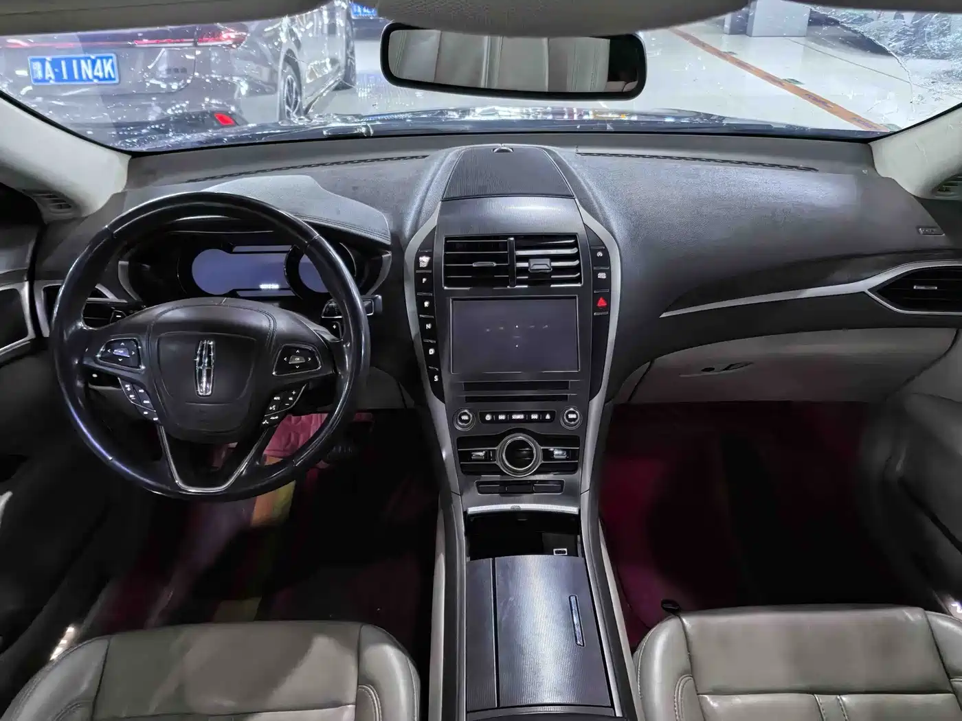 Фото 6 - Lincoln MKZ