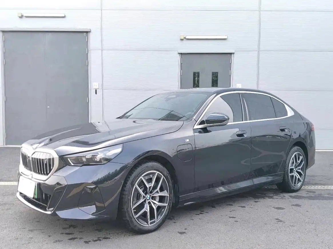 BMW i5 2025 2025 eDrive 35L M Sport Package