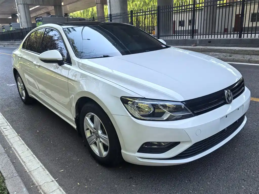 Volkswagen Lamando 2017 230TSI DSG Trend Edition фото 7