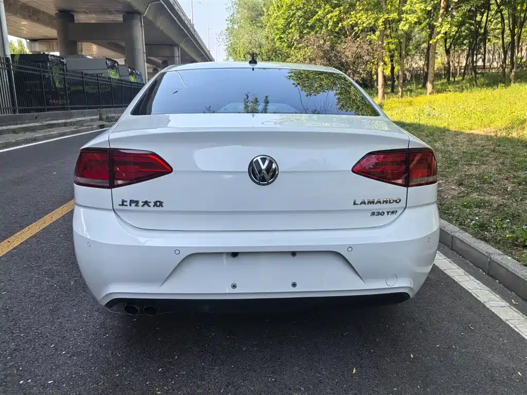 Volkswagen Lamando 2017 230TSI DSG Trend Edition фото 5