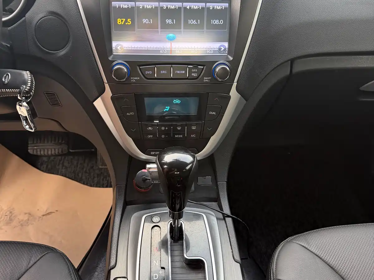 GAC Trumpchi Trumpchi GS5 2013 2013 1.8T AT 2WD Elite