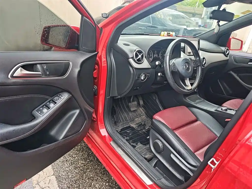 Mercedes-Benz B-Class 2015 B 200 Dynamic фото 14