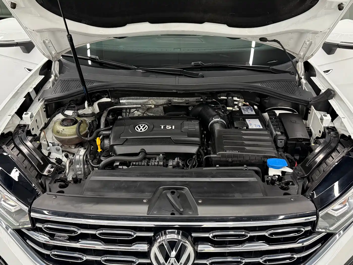 Volkswagen Tayron 2021 380TSI 4WD R-Line Smart Connect фото 23