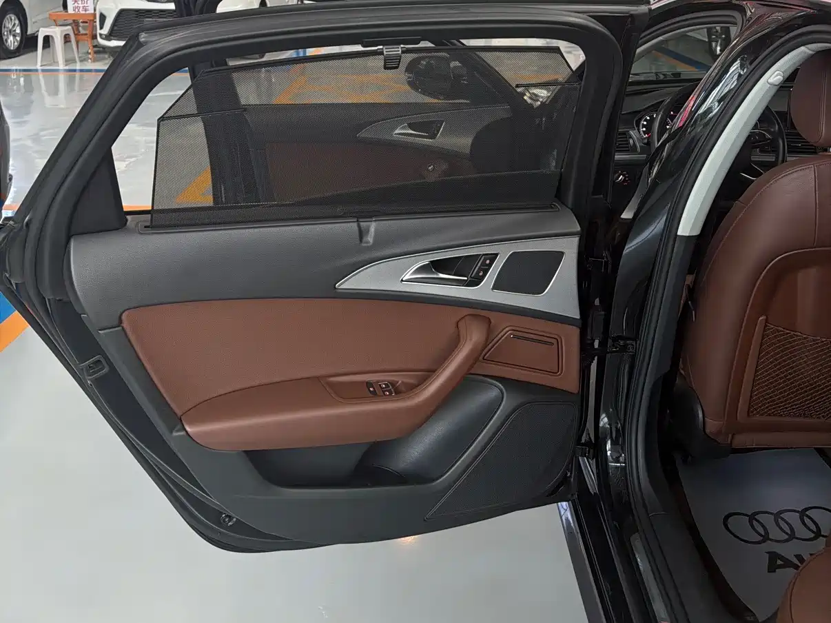 Audi A6L 2018 30th Anniversary 35 TFSI Fashion фото 9