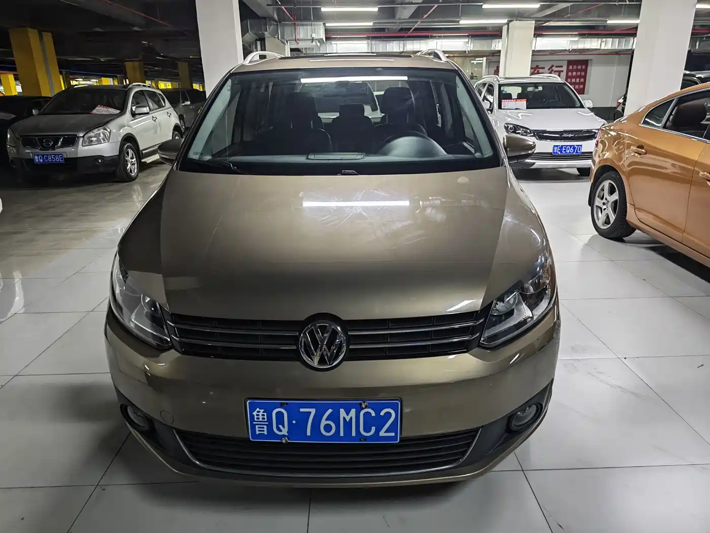 Volkswagen Touran 2015 1.4T DSG Comfort Edition 5-seater фото 2