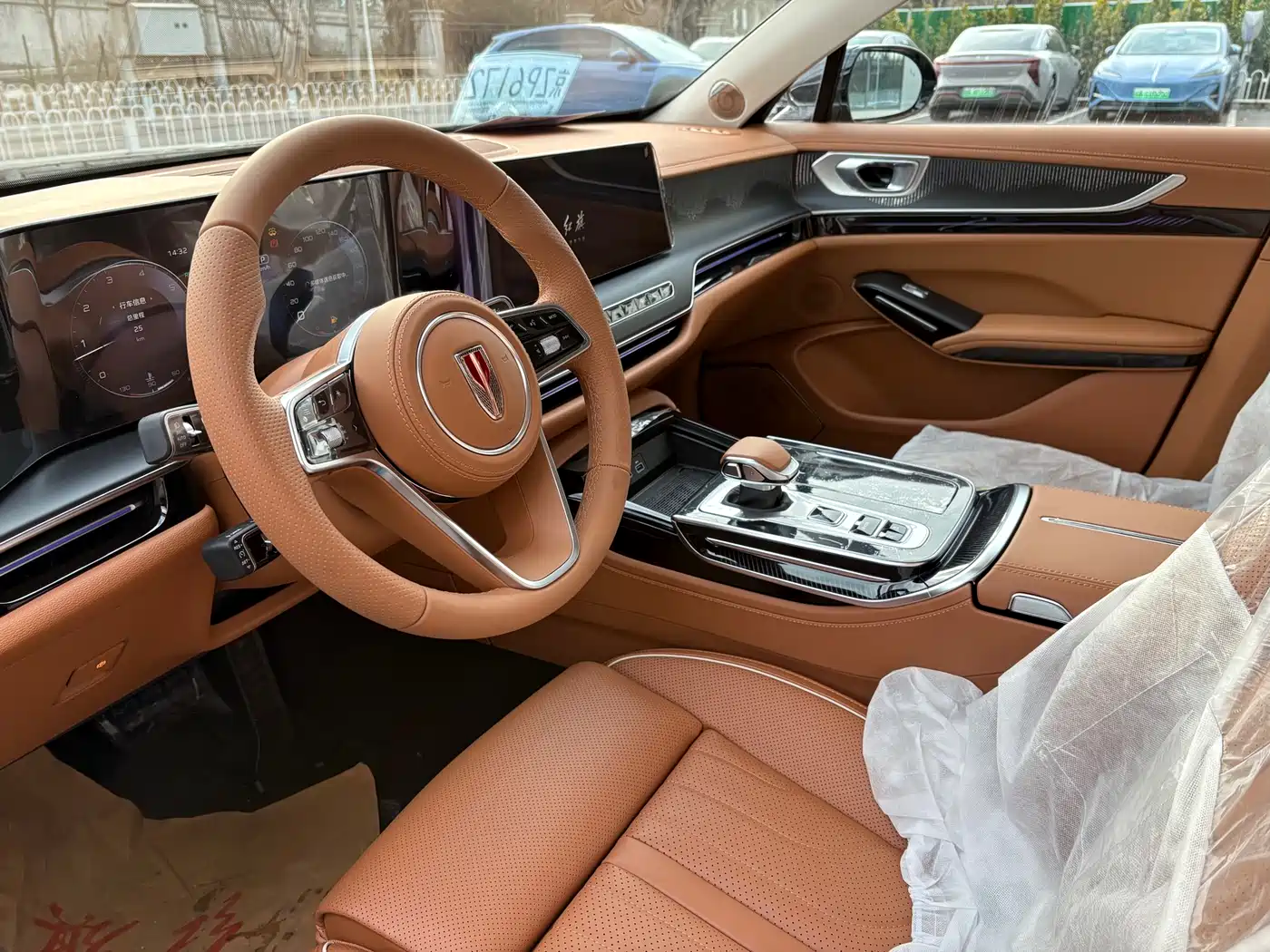 Hongqi H9 2025 2.0T 2WD Qixiang Luxury Business Edition 5-seater фото 6