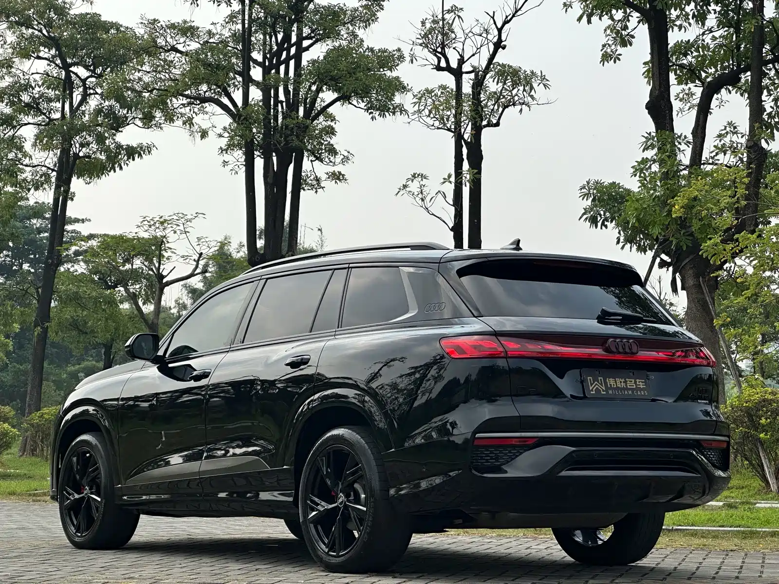 Фото 4 - Audi Q6