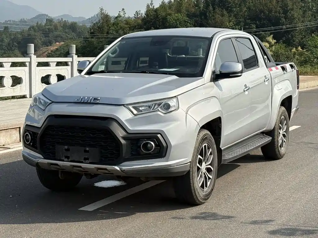 Jiangling Yuhu 7 2021 2020 Model 2.0T Diesel Automatic 2WD Comfort Short Wheelbase China VI JX4D20A6L