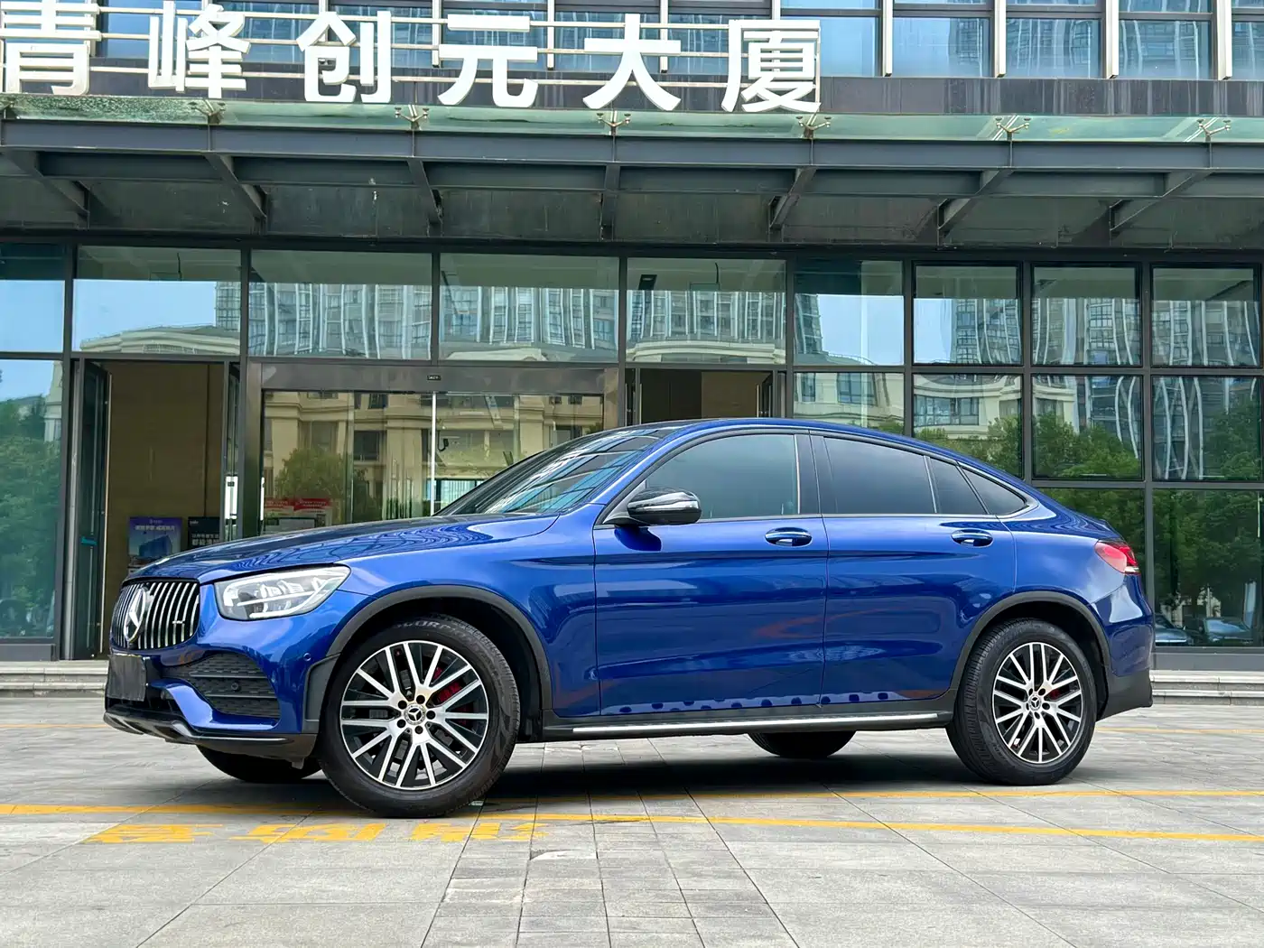 Mercedes-Benz GLC Coupe 2021 GLC 300 4MATIC Coupe SUV фото 5