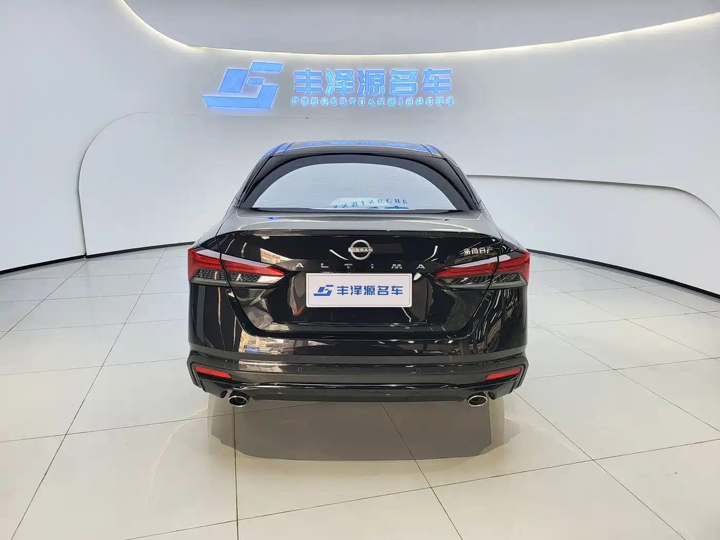 NISSAN TEANA